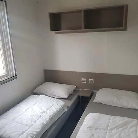 Mobil-home 6/8 Pers Camping 4* 766 4*
